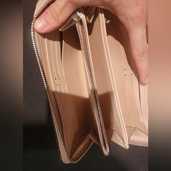 Louis Vuitton Zippy Wallet - Picture 5 of 8